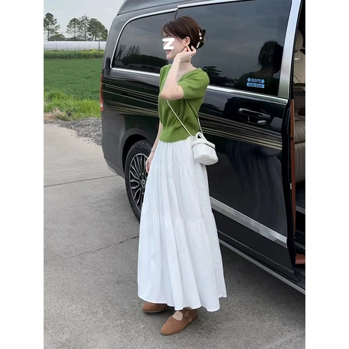 Летняя юбка, зеленый свитер, футболка, модная летняя одежда, городской стиль