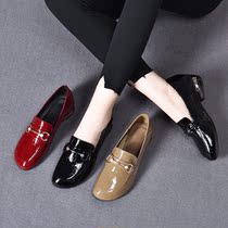Extraordinary preferred womens shoes temperament square head thick heel patent leather single shoes British wind Net red soft bottom soft face small leather shoes
