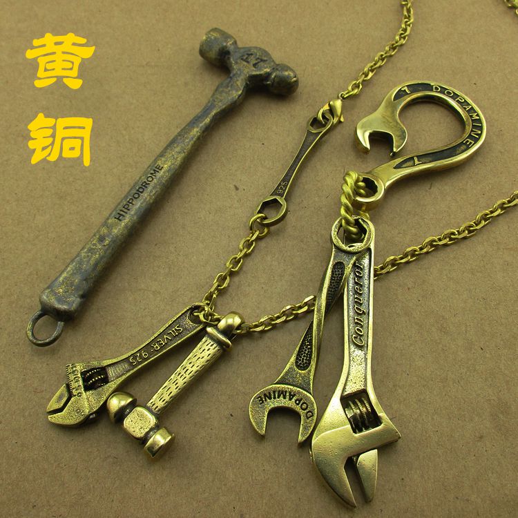 Pure Brass Car Keychain Pendant Adjustable Adjustable Wrench Hammer Tool Pendant Necklace Pendant Bag Charm