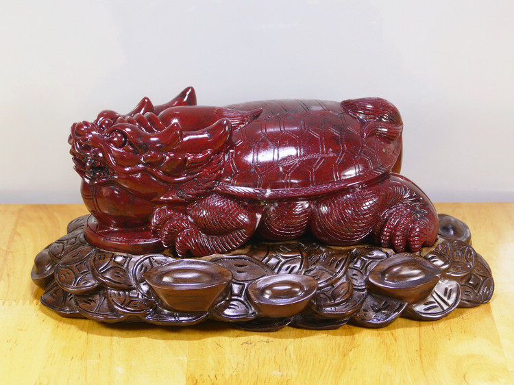 Natural Guilin Chicken blood jade Large red robe on the Longyu Jade Material Engraving Pendulum to collect Feng Shui Jiayong Dragon Turtle