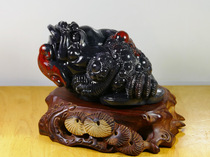 Natural Guilin Chicken Blood Jade Shalingkou Artfully Carved Ornaments Black Background and Red Hand Toy Three-legged Ruyi Golden Toad