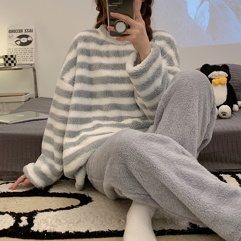 Autumn and Winter Pajamas for Women, Fleece-Lined and Thickened, Coral Fleece, 2026 New Style, Flannel, Can Be Worn Outside, Striped Loungewear Set Autumn and Winter Pajamas for Women, Fleece-Lined and Thickened, Coral Fleece, 2026 New Style, Flannel, Can Be Worn Outside, Striped Loungewear Set
