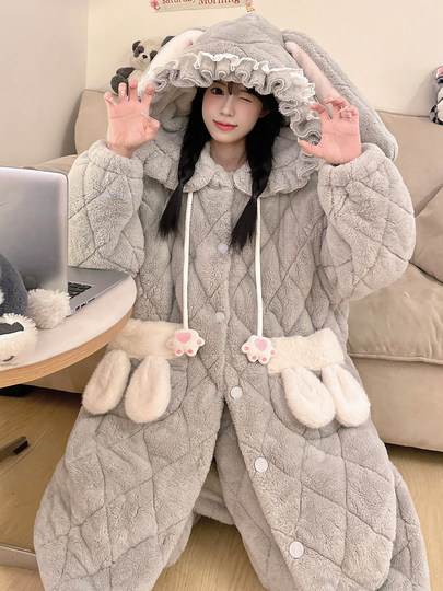 Autumn and Winter Women's Cute Three-Layer Quilted Nightgown, Coral Velvet Pajamas, Fleece-Lined and Thickened Lace Set, Loungewear