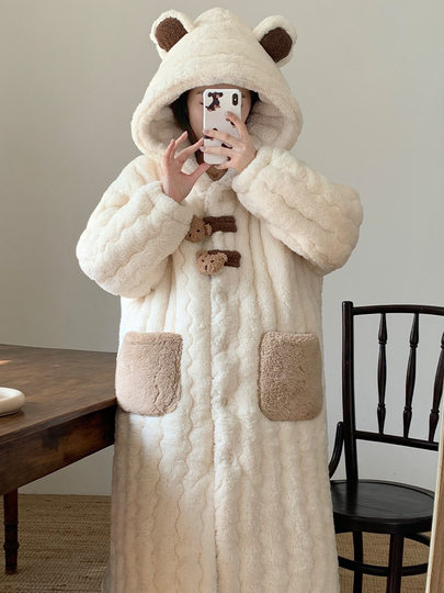 Three-Layer Quilted New Bear-Themed Women's Nightgown, Autumn and Winter Fleece-Lined Thickened Coral Fleece Pajama Set, Loungewear