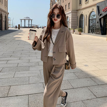 Leisure professional suit suit suit female spring and autumn temperament Korean version of loose British wind bombing street Net red small suit two-piece suit