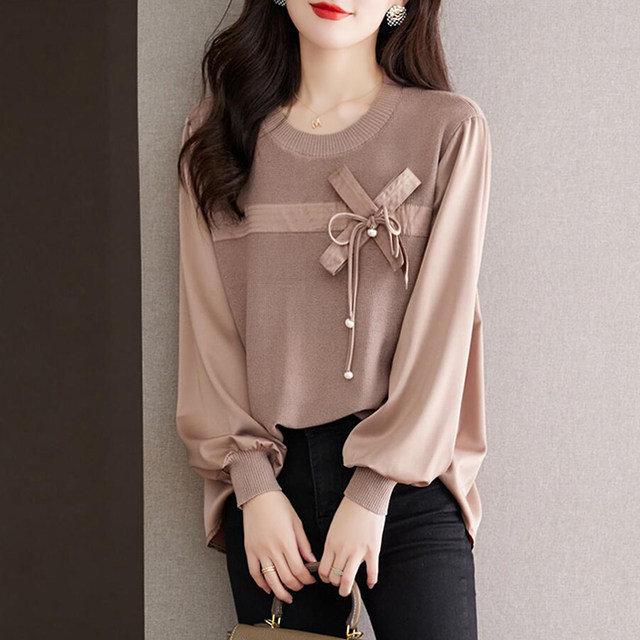 Autumn 2022 new early autumn foreign style long-sleeved t-shirt women's popular small shirt beautiful niche design loose top