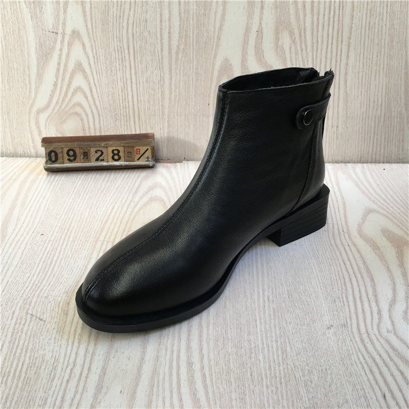 Broken code clearance women's shoes 2019 new autumn models mid-heel soft bottom non-slip cowhide round toe velvet back zipper all-match short boots