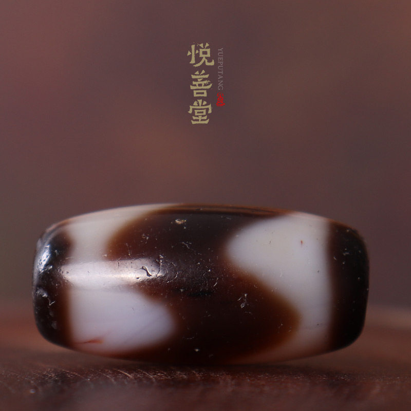 One thing one picture original ore Tibet tiger tooth dzi to pure old mine natural oil moisturizing dzi pendant diy bracelet with beads