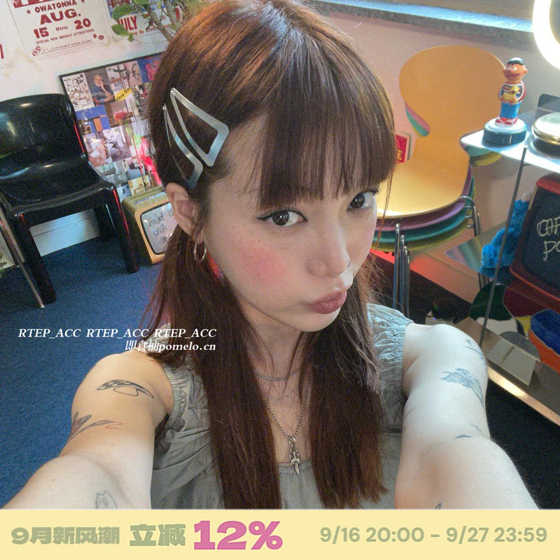 Rtep Korean Import Ins Niche Design Triangular Versatile Chic Cute Daily Y2K Layered Hair Clip