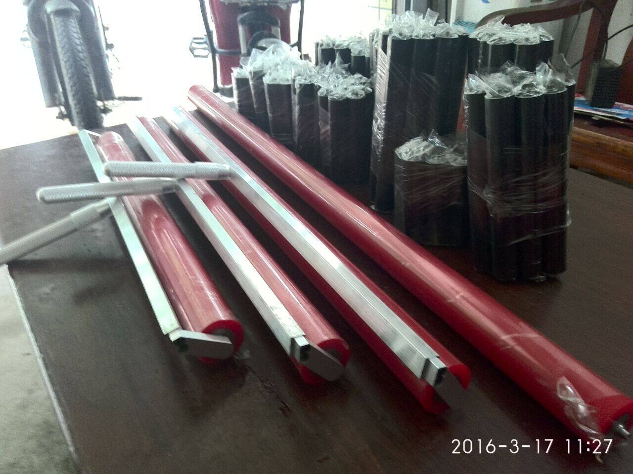 LCD TV screen film patch non-sticky anti-static roller pressure film manual bubble push 650MM