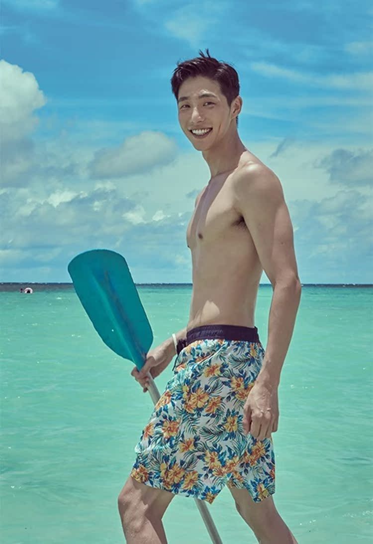 Cặp đôi CORTUBO Bộ đồ bơi bikini Nữ cao eo che bụng Big vú Retro Hoa áo tắm Spa tập hợp nam - Vài đồ bơi 	đồ đôi đi biển cho mẹ và bé trai