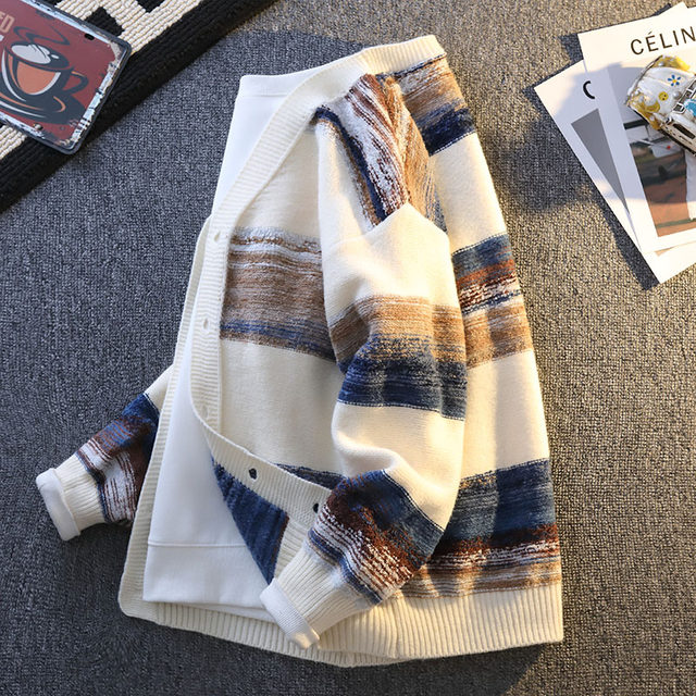 High-end V-neck cardigan for men spring and autumn 2026 new sweater striped fashion brand trendy loose sweater jacket