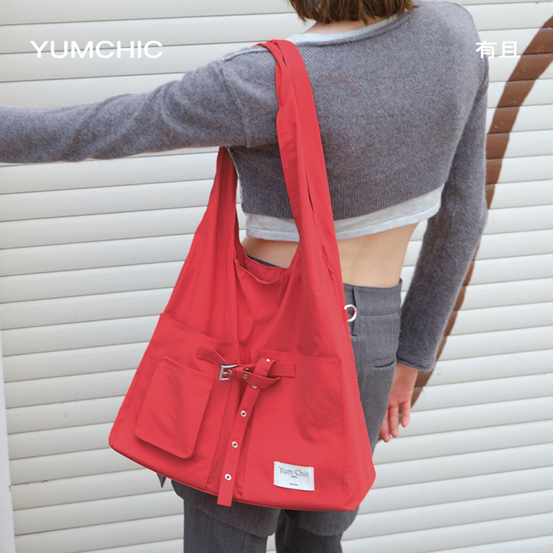 Yumchic Has a .City-Phantasy Series of Large-Capacity Casual Design Computer Bags and Shoulder Bags Yumchic Has a .City-Phantasy Series of Large-Capacity Casual Design Computer Bags and Shoulder Bags