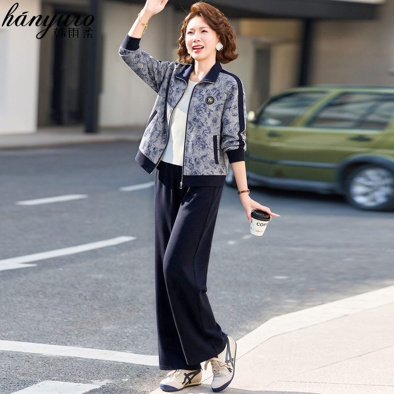 Mom's Autumn Sports Suit 2026 New Style Middle-Aged and Elderly Women's Spring and Autumn Jacket Casual Age-Reducing Plus-Size Top Clothing