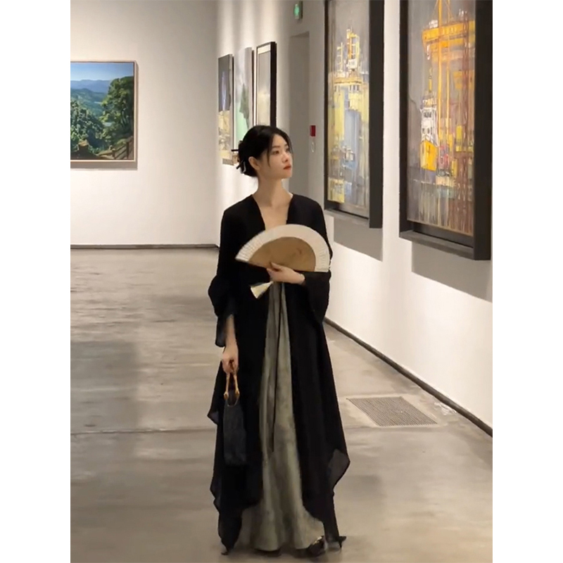 New Chinese-Style Women's Clothing with a Cool and Zen-Like Feel, Modernized Cheongsam, Improved Hanfu, Ancient-Style Dress Set for Early Spring