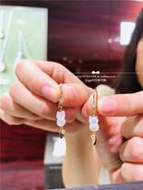  Japan direct delivery take up 18k white shell cat earrings with earrings