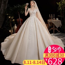 One-shouldered main wedding dress bride 2020 new temperament small man light French big tail 2021 actress empty