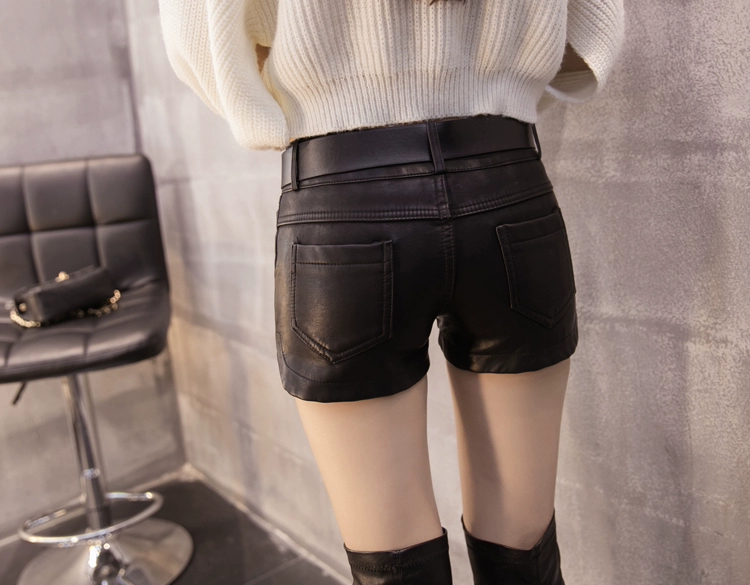 Quần short da nữ 2018 mới thu đông và bó sát pu quần da nhỏ ngắn cộng với nhung dày mặc quần boot đáy quần