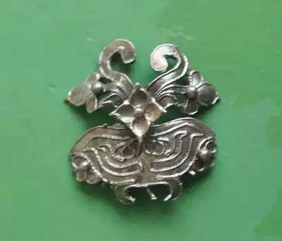 Old silver flower a