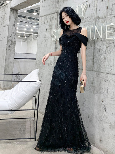 Black evening dress for women 2025 new high-end light luxury niche banquet temperament high-end socialite host
