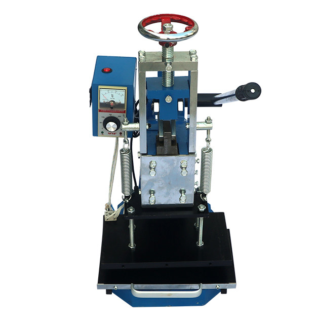 Горячая штемпелюя машина/пресс-машина 宝预 183手动烫金机大面积压唛机皮革纸张烙印机特种纸牛皮纸压痕重型烫印大小30*18cm印后设备辅助机械