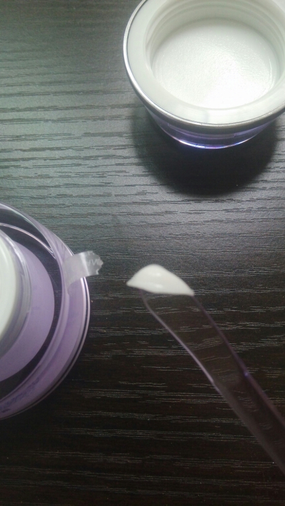 自然堂凝时鲜颜肌活修护眼霜15g