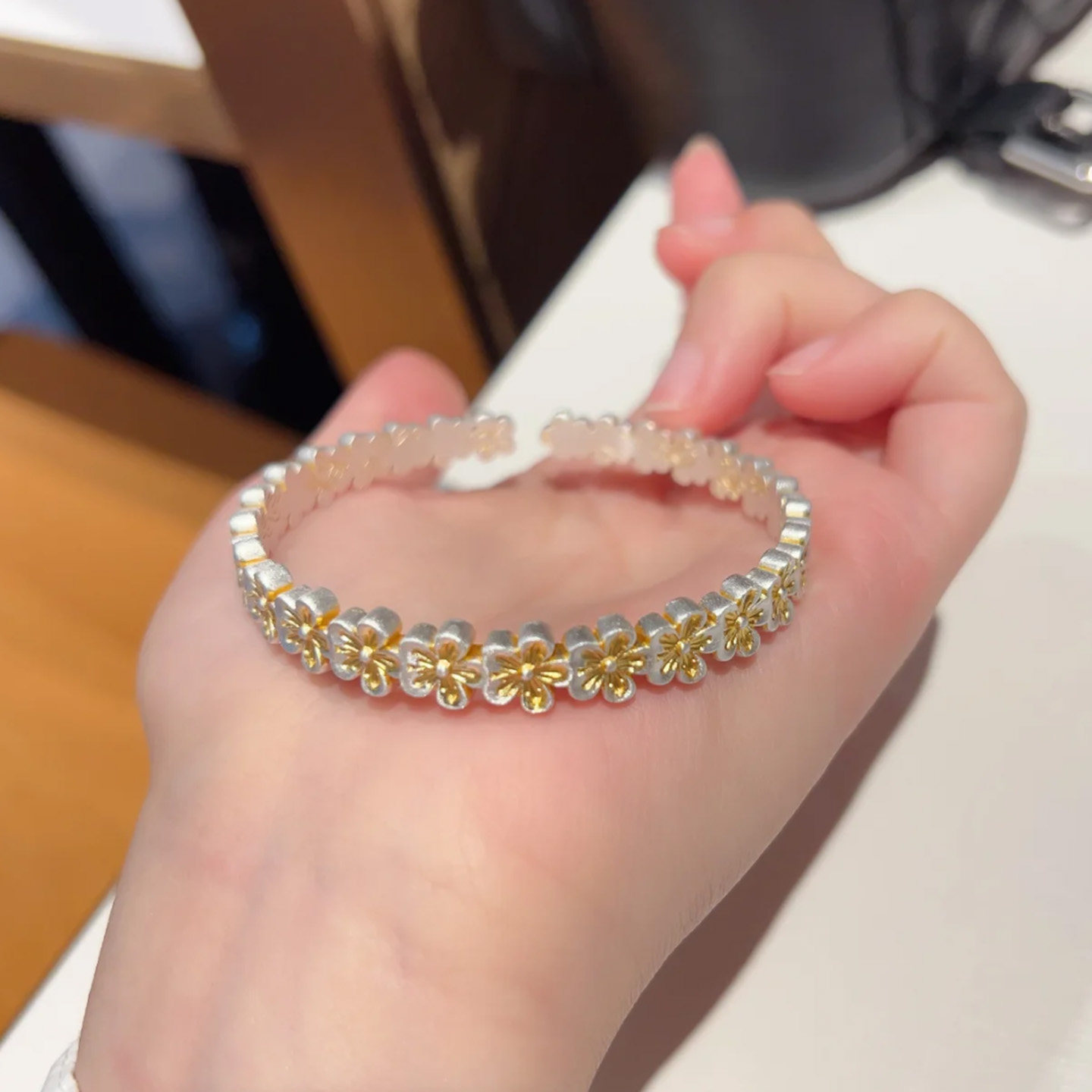 银饰手镯 足银999.9描金桃花朵朵纯银手镯女新中式国风银镯子繁花实心银镯