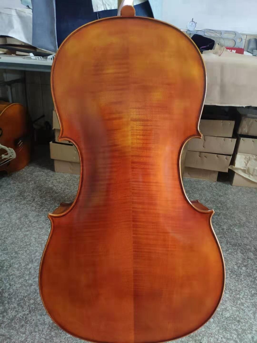 Full-hand violin imported material Oexpect oily lacquered stringed instruments