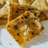 Книга любви книги Mei gancai Crisp Biscuits Plum Capsules Plum Cemeter Cemeter Sweet Soda Biscuits Onecial Net Red Snacks