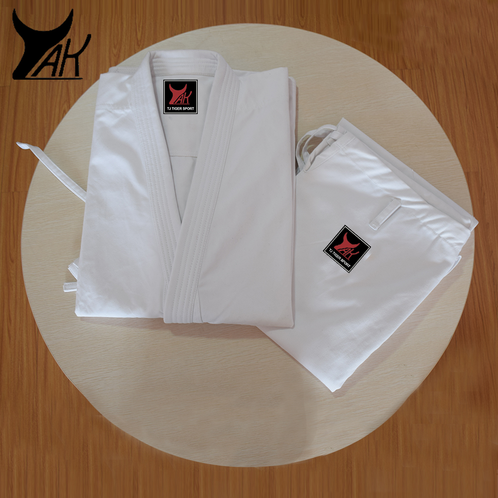Foreign trade canvas pure cotton pre-shrunk brushed 10 oz karate suit WKF Kyokushin karate suit Children adult