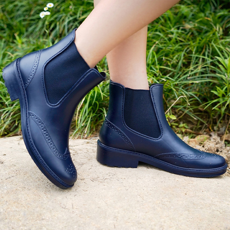 New Chelsea Model Suitable for All Seasons, Universal for Adults, Versatile, Comfortable for Commuting, Comfortable in Rainy Weather, Non-Slip and Waterproof