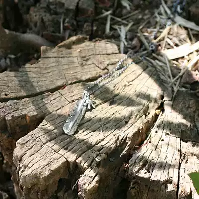 One Tree JAM HOME MADE MICKEYS HAND FEATHER NECKLACE FEATHER NECKLACE