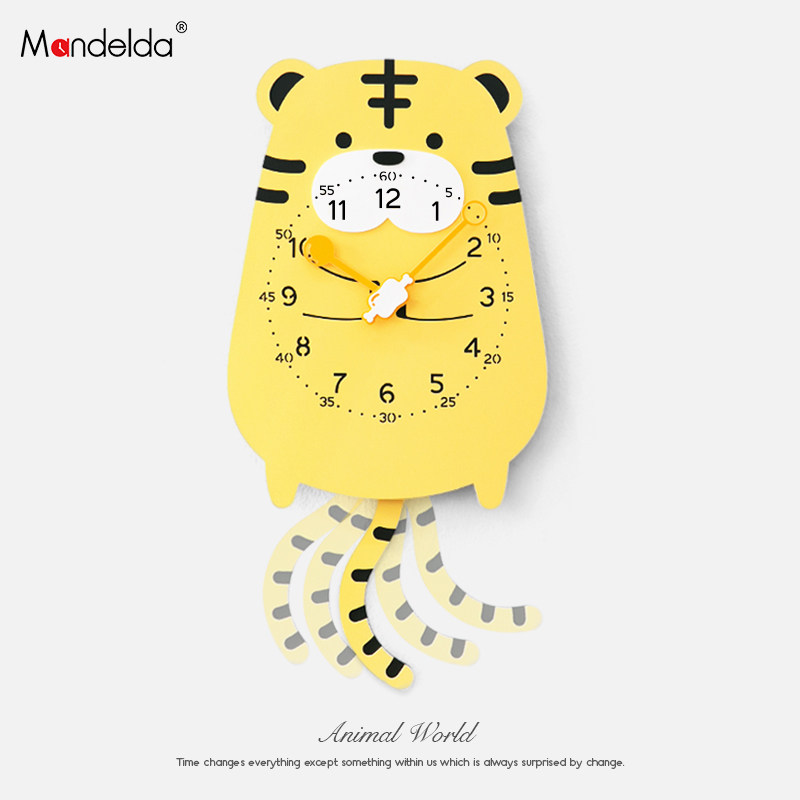 Tiger Young Extravaganza Red Clock Hanging Clock Living Room Personality Creativity Home Fashion Modern Background Wall Decoration Art