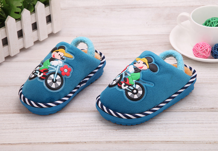 Pantoufles enfants en suède pour hiver - Ref 986770 Image 27