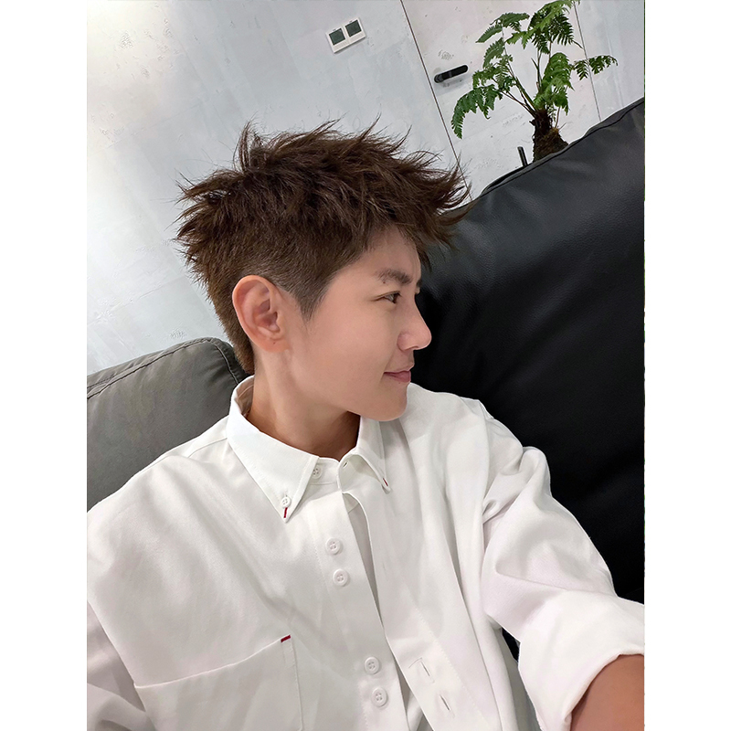 Cookawu Red Knot Embellished Double-Button White Shirt Unisex Oxford Loose Long-Sleeved White Shirt Cookawu Red Knot Embellished Double-Button White Shirt Unisex Oxford Loose Long-Sleeved White Shirt