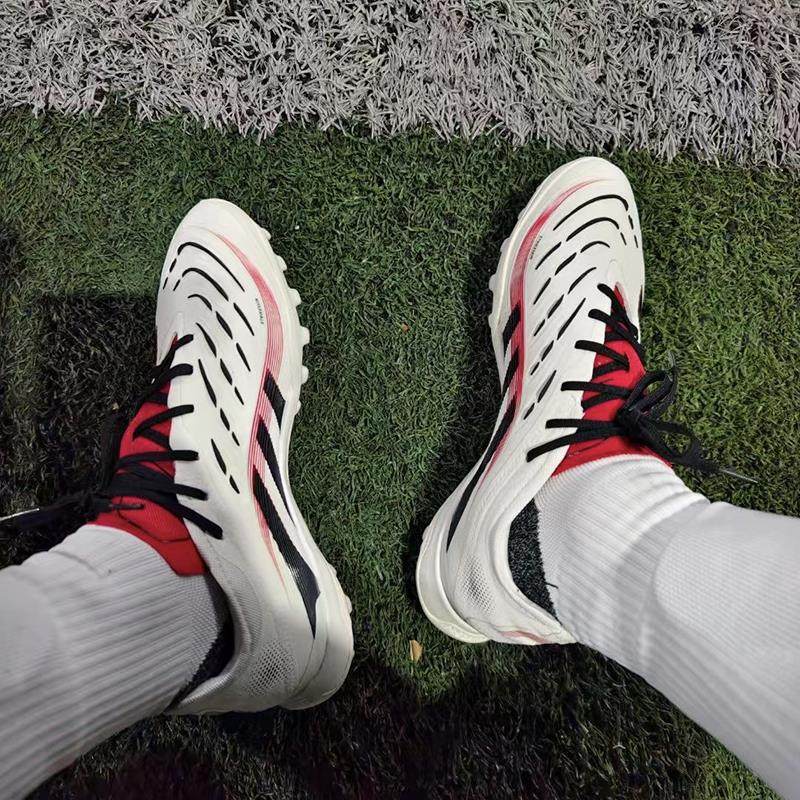 2025 Predator 25 Pro Tf Soccer Cleats, Same Model as Worn by Bellingham, for the 25Th Edition of Predator