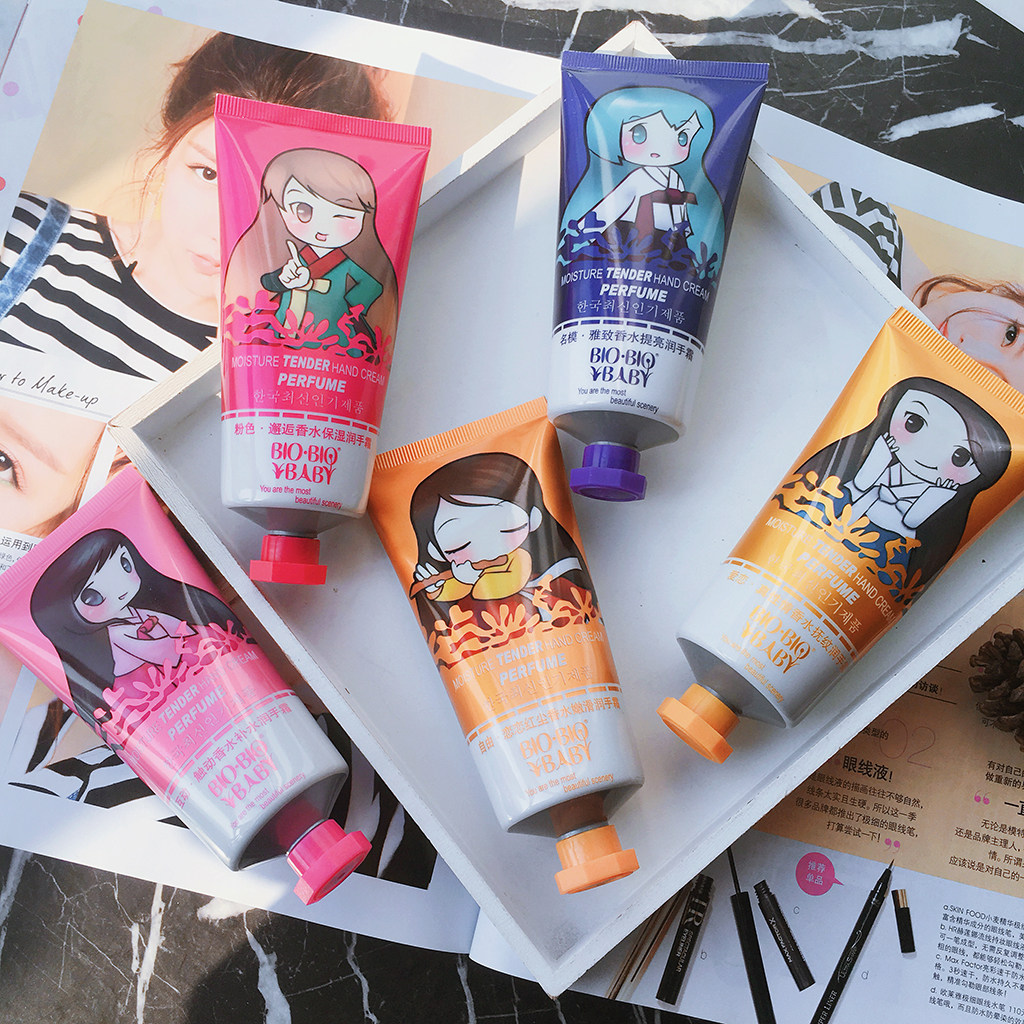 Hand Cream * No remarks are random color numbers * Pay attention to the number of customers