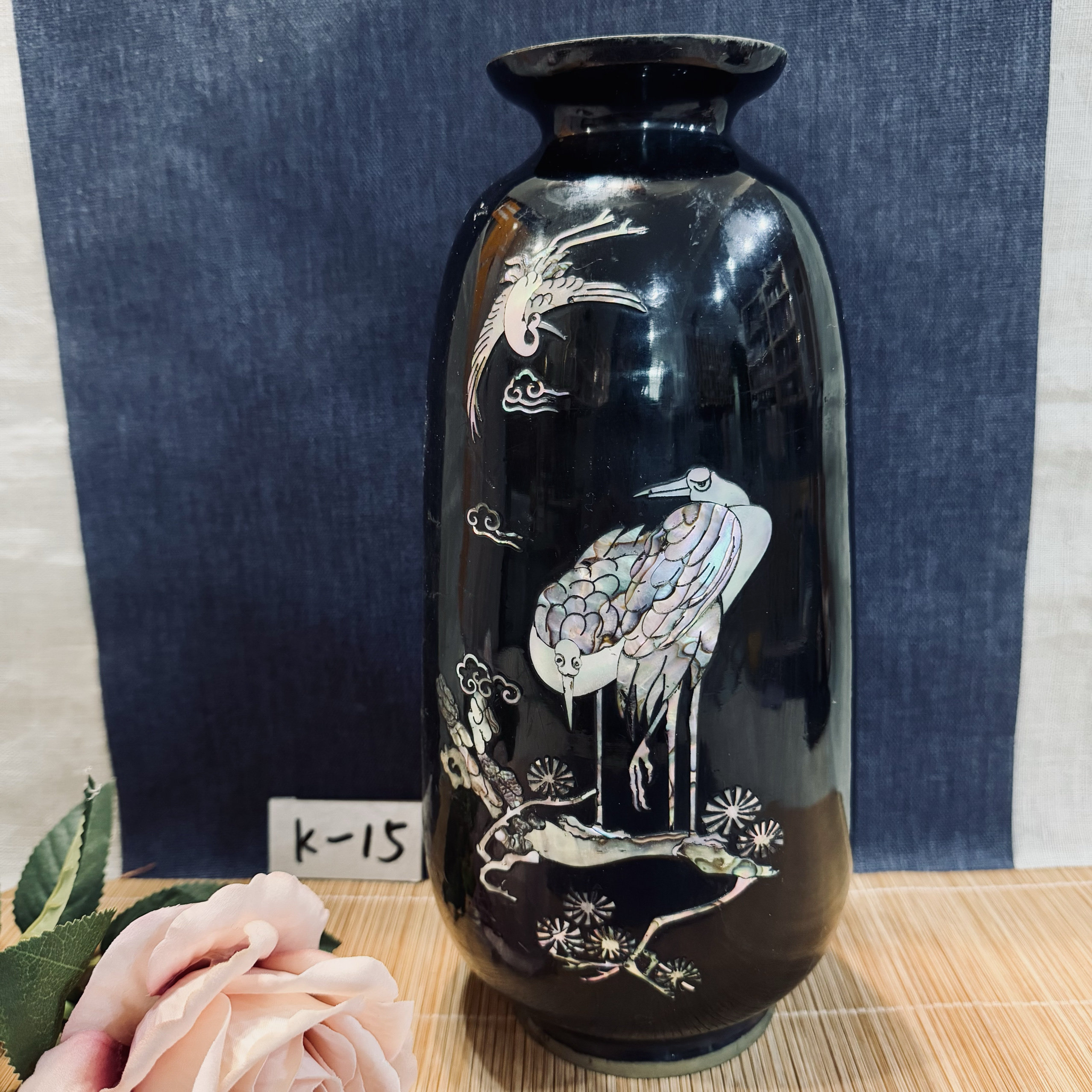 进口日本回流铜胎漆器卡螺钿花瓶（瓶子侧面有瑕）