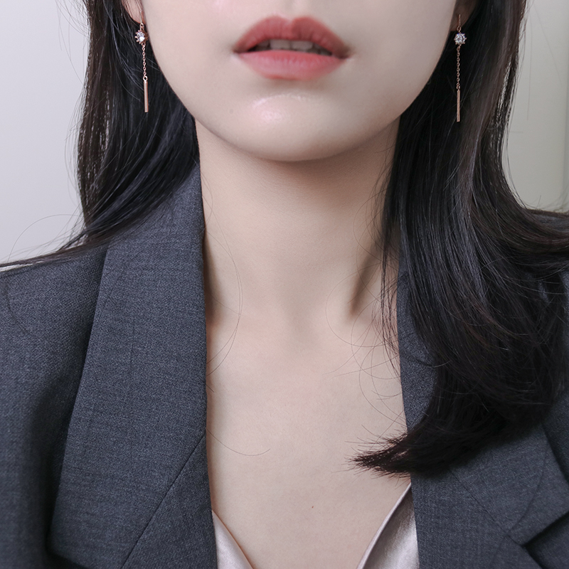 Temperament simple whole body 925 sterling silver zircon chain long version earrings exquisite Korean face thin exquisite earrings
