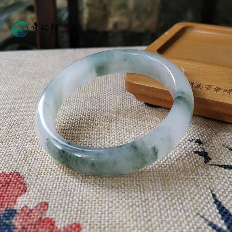 💖 天然新疆金丝玉天山翠雪翠手镯💖-手饰-淘宝好物网