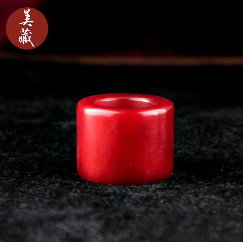 Humpole wrench ring ring Natural camel bone archery man hegemonic thumb ornament full of blood bone play