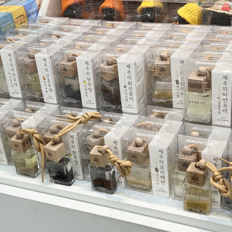 Jeju Island Hi Jeju Camellia Citrus Car Interior Fragrance Pendant Travel Souvenir Gift