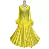 Red Phoenix Новая модель страуса модели современного танце