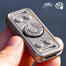 BTMCL sword front Gamer Pro fingertitanium titanium bronze adult pressure reduction rotation to play with toys EDC