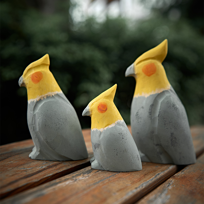 Solid wood hand wood carving piece parrot carving artwork parrot wood parlour