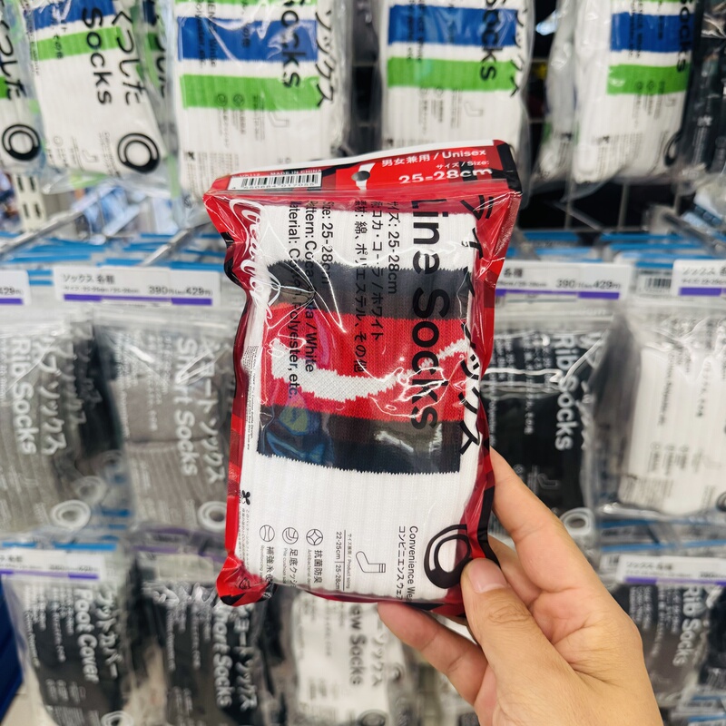 Japanese Purchasing Agent Familymart Co-Branded 2026 Fifa Coca-Cola Limited Edition World Cup Socks Japanese Purchasing Agent Familymart Co-Branded 2026 Fifa Coca-Cola Limited Edition World Cup Socks