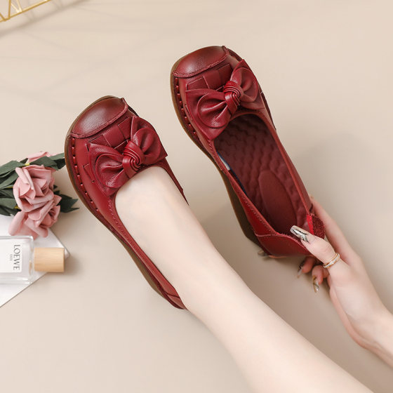 舒适单鞋真皮软底妈妈鞋春季新款防滑牛筋底坡跟中老年女鞋软皮鞋