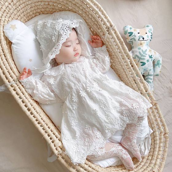 Baby girl lace dress spring and autumn baby 100-day photo shoot newborn white princess dress one-year-old jumpsuit