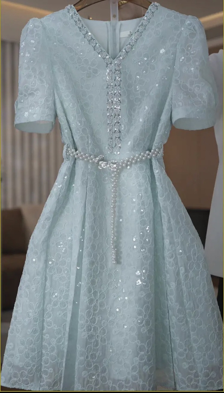 2025 Summer New Light Luxury Elegant Sequin Dress for Socialites, Niche Waist-Cinching Short Dress for Women
