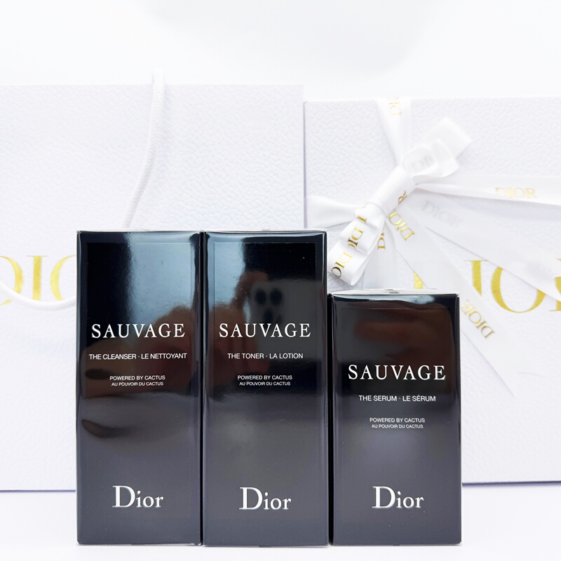 Dior Wilderness Men's Skin Care Gift Set Cleansing Water Essence Shower Gel Perfume Valentine's Day Gift Dior Wilderness Men's Skin Care Gift Set Cleansing Water Essence Shower Gel Perfume Valentine's Day Gift